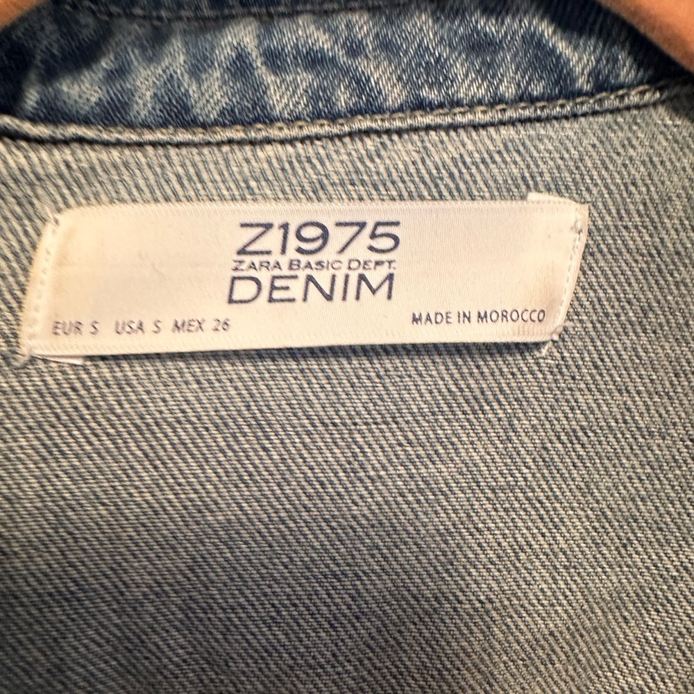 ZARA DL1979 Distressed Ripped Denim Jacket size Small - Picture 2 of 3